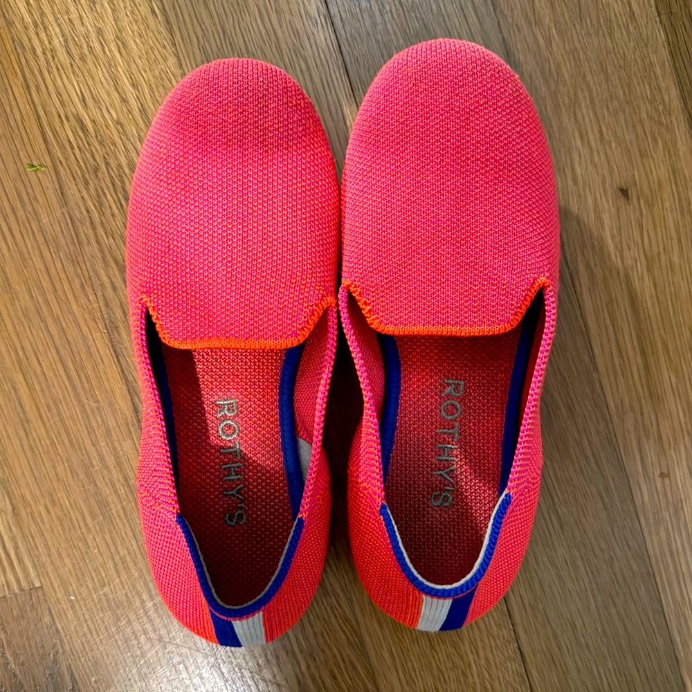Rothy's Kids Bright Coral Slip-On Shoes with Blue & White Heel Stripe